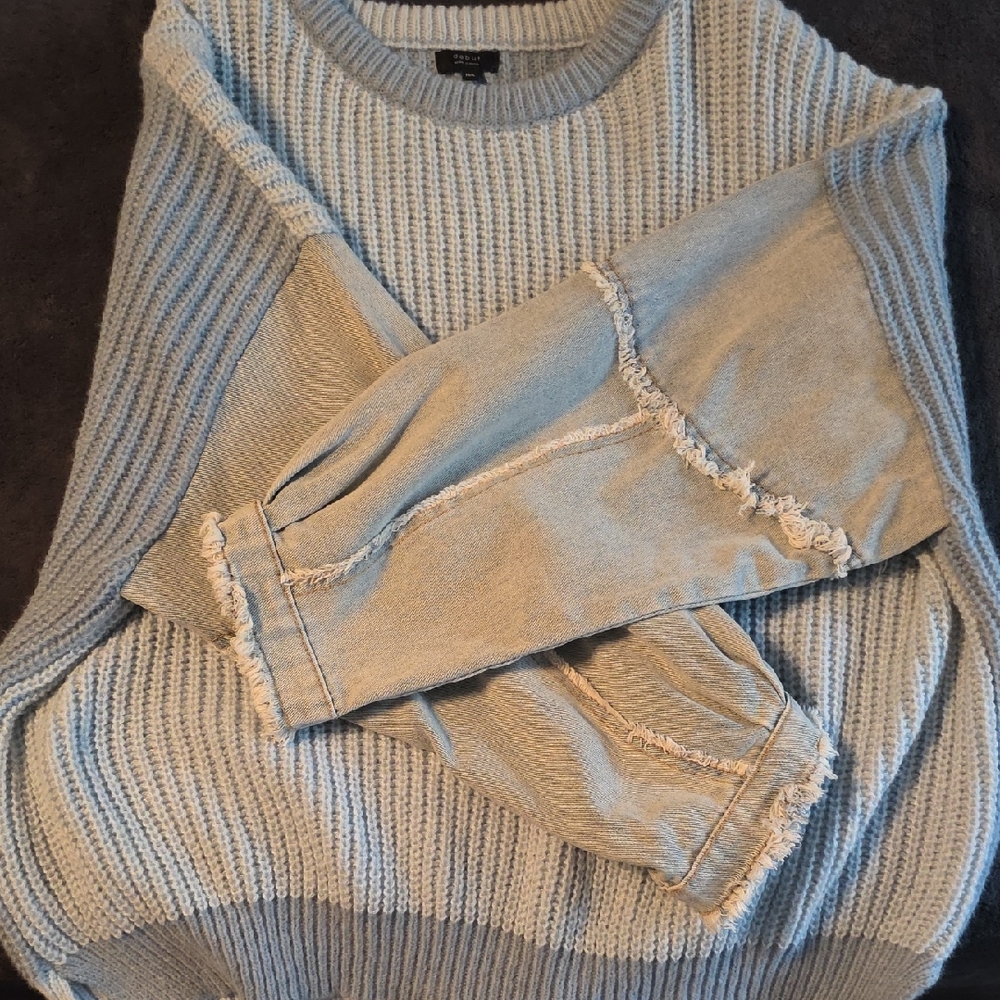 Debut Light Gray Textured Sweater with Frayed Details